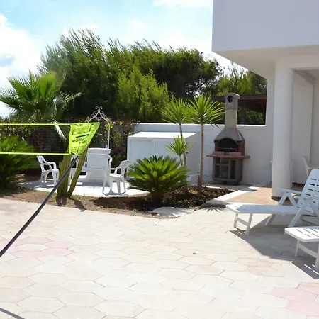 Carlandra Villa